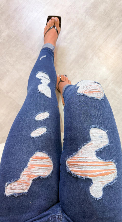 Calça Jeans Skinner Destroyed Cintia
