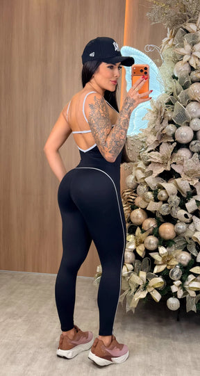 Macacão Veronica Preto