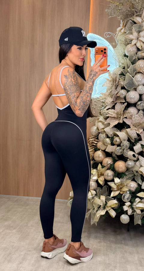 Macacão Veronica Preto